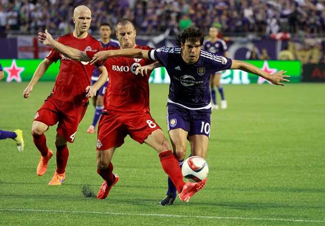 Mixing with the stars: Derry took time to study the game in the US (Photo by Action Images)