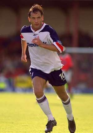 Shooting star: Holdsworth in his playing days (Photo by Action Images / Patrick Nugent)