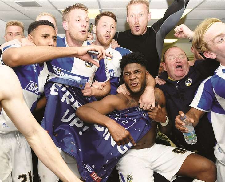 SKY BET PICTURES - FREE TO USE Bristol Rovers players celebrate promotion from league two - Mandatory by-line: Joe Meredith/JMP - 07/05/2016 - FOOTBALL - Memorial Stadium - Bristol, England - Bristol Rovers v Dagenham and Redbridge - Sky Bet League Two