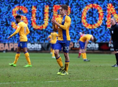 Danny Rose, Evans, Mansfield, Mansfield Town, Rose, SkyBet League Two, Stags, Steve Evans