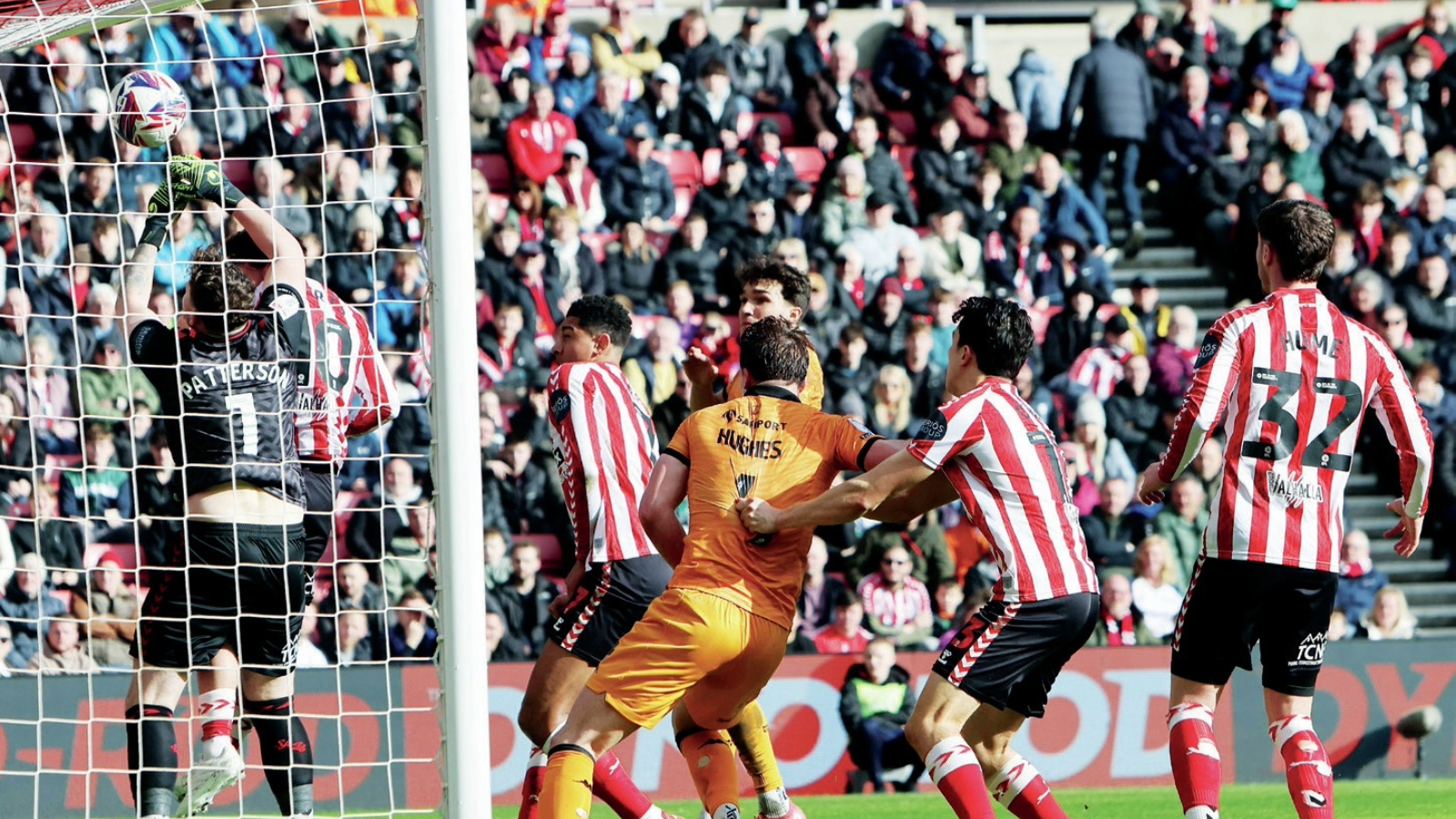 Anthony Patterson's own goal handed Hull City a shock 1-0 victory over Sunderland Photo: Michael Driver | MI News) Credit: MI News & Sport /Alamy Live News
