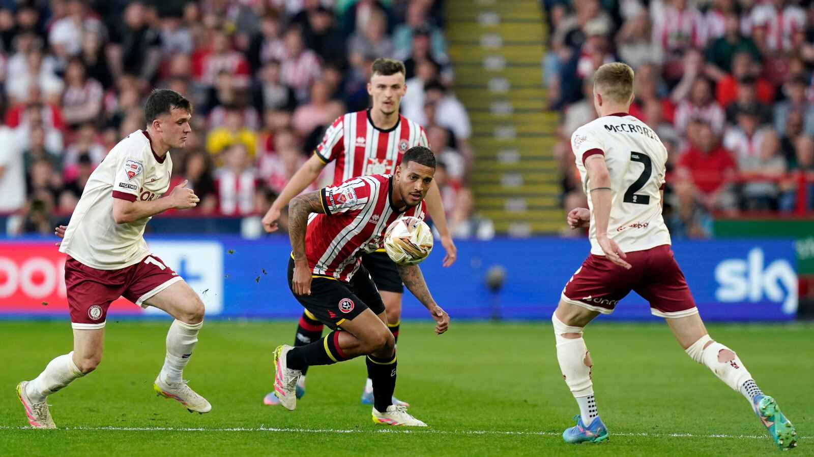 Vini Souza of Sheffield United in action during the second-leg victory over Bristol City in the EFL Championship play-off semi-finals at Bramall Lane PICTURE: Alamy