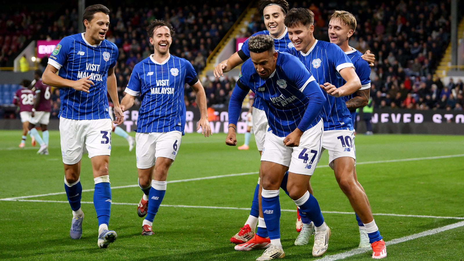 Callum Robinson celebrates scoring for Cardiff