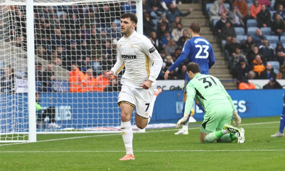 Tom Cannon (7) celebrates opening the scoring for Sheffield United