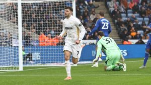 Tom Cannon (7) celebrates opening the scoring for Sheffield United