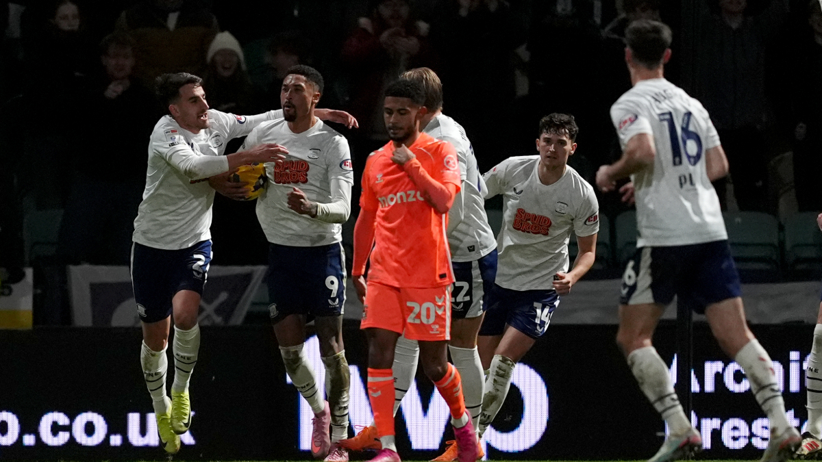 Daniel Jebbison (second left) celebrates after scoring for Preston North End