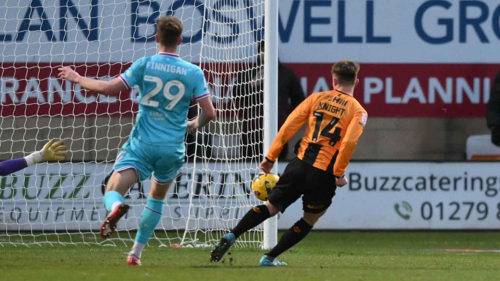 Ben Knight scores for Cambridge United against Walsall