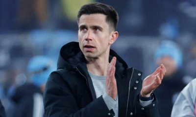 Eric Ramsay applauds the Minnesota United supporters