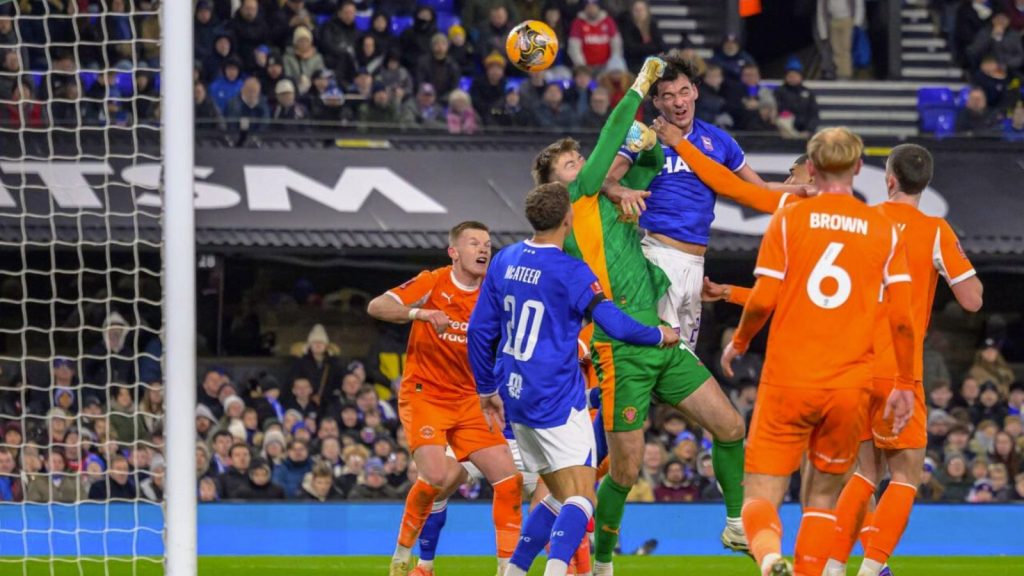 Ipswich Town 2-1 Blackpool: No Jacob Greaves danger for Blues who ...