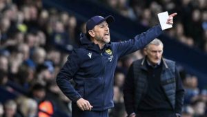 Gary Rowett in his last job at Oxford United