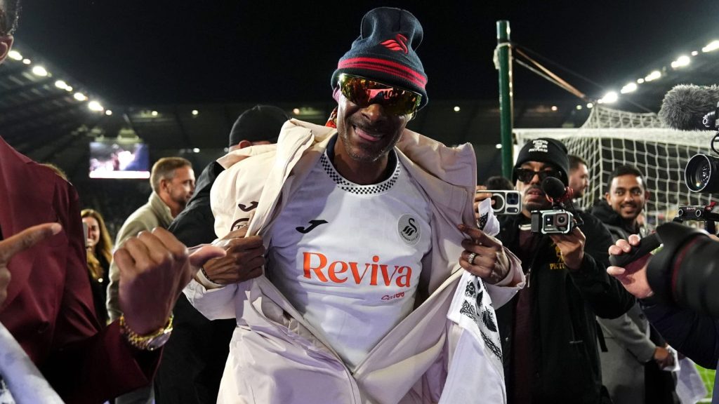 Snoop Dogg made his first trip to Swansea City