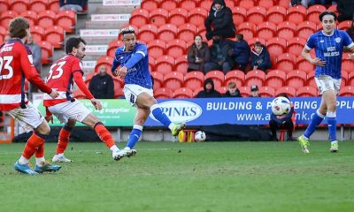 Callum Robinson fires home Cardiff City’s fourth
