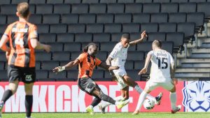 Kabongo Tshimanga fires in to put Barnet in front