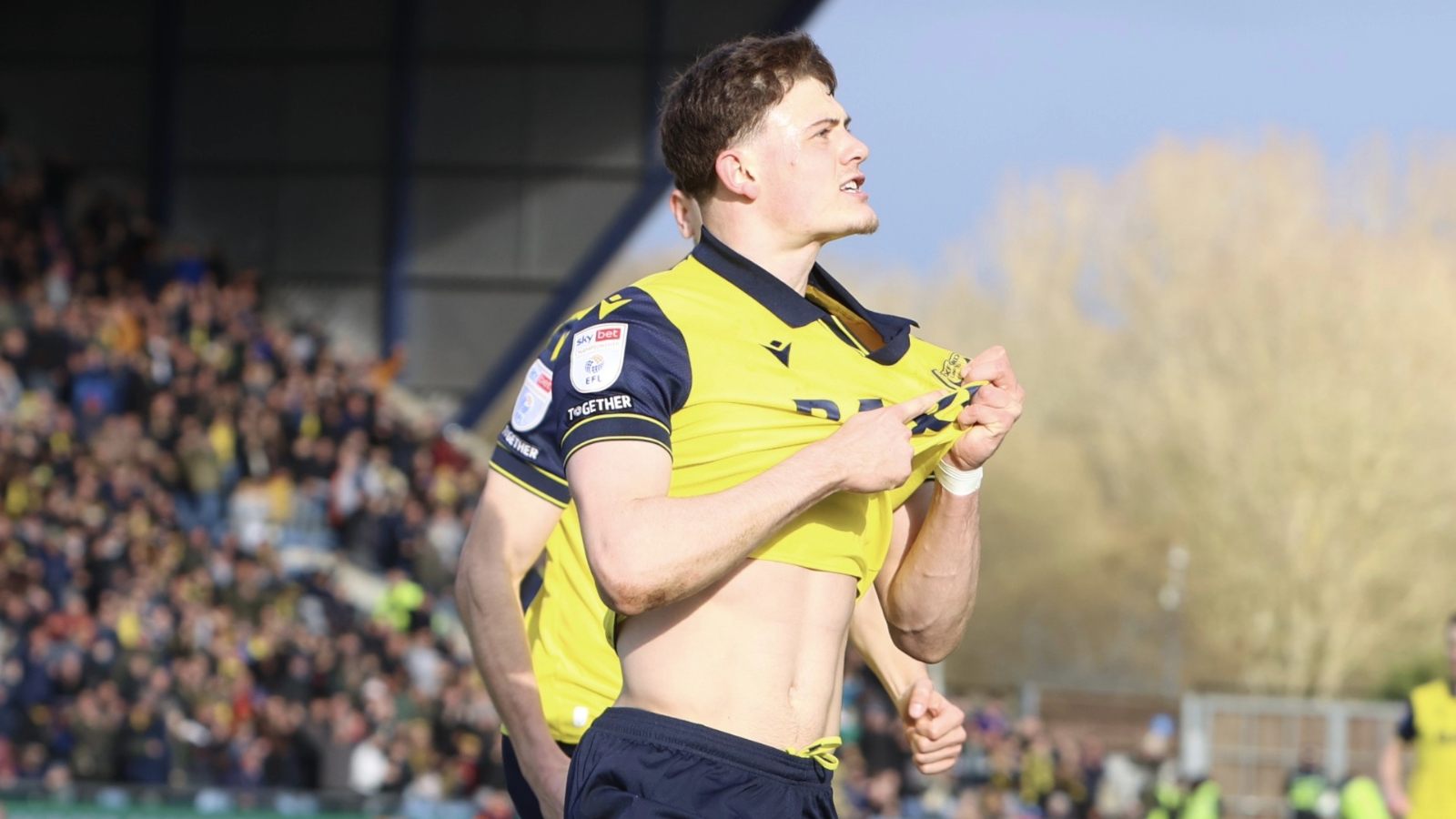 Will Lankshear celebrates doubling Oxford United’s lead
