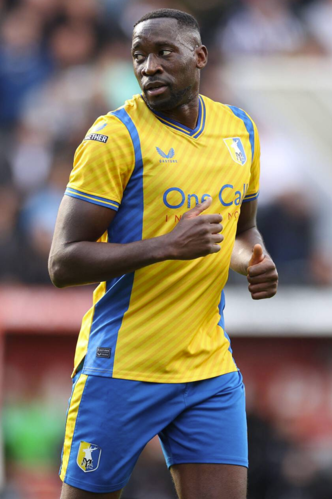 Lucas Akins in action for Mansfield Town