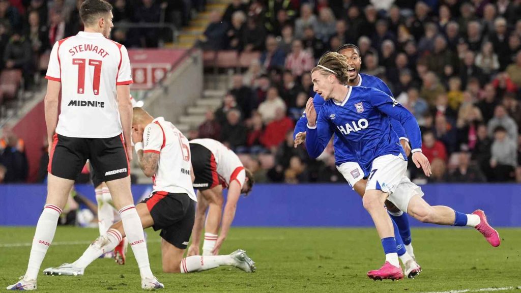 Ipswich Town&rsquo;s Jack Clarke, right, celebrates his equaliser against Southampton