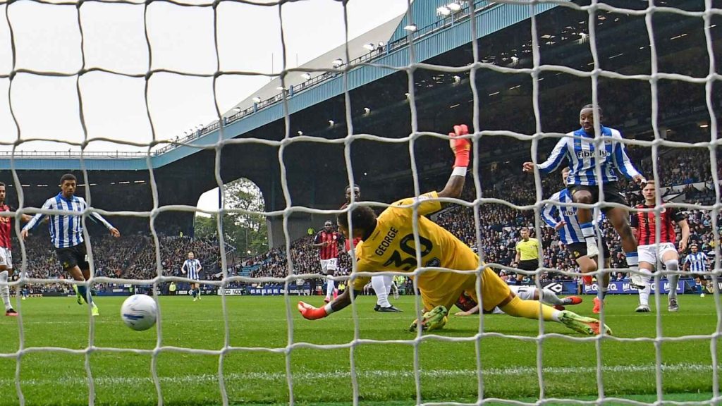 Sheffield Wednesday’s Callum Slattery scores the opening g