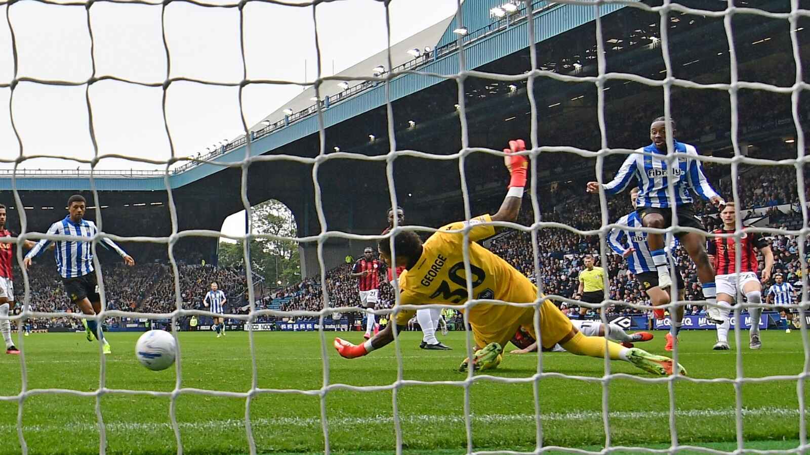 Sheffield Wednesday’s Callum Slattery scores the opening g