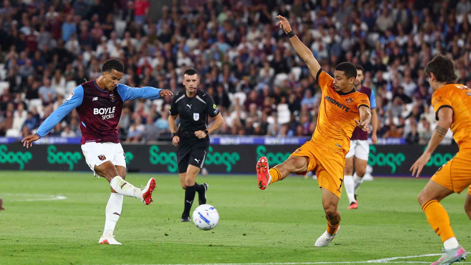 Divine Mukasa fires home for West Ham against Wolves