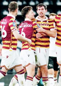 BANTAMS GIVE