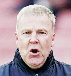 KENNY RECEIVES