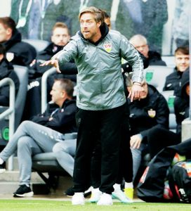 PIRATES CONFIDENT