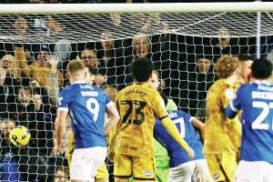 Pompey’s Ibane Bowat nets the crucial goal