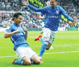 DAVIES’ DELIGHT AT GRITTY BLUES